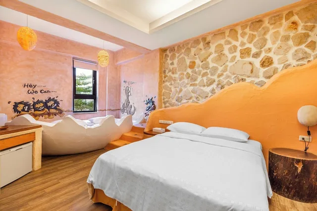 Deluxe, Quadruple, King Bed, Kenting Fairyland & Farm Guest House 2/8