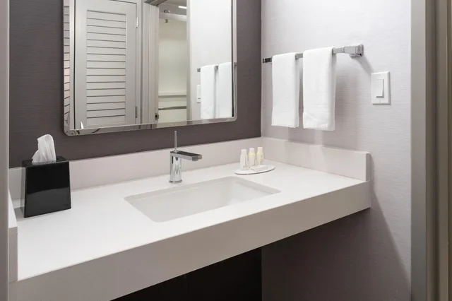 جناح بسريرين مزدوجين، Courtyard by Marriott West Palm Beach 2/3