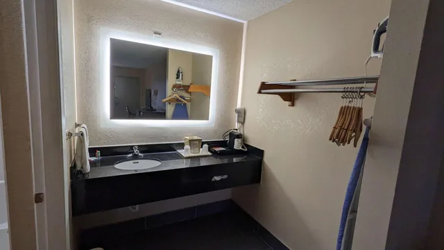 Room, 2 Double Beds, Smoking, SureStay Hotel by Best Western Meridian 4/7