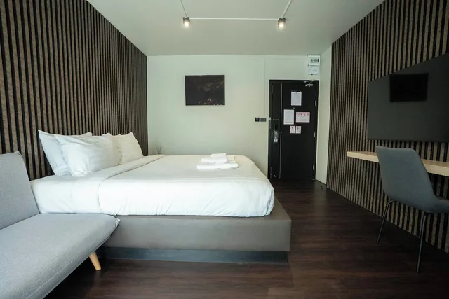 غرفة قياسية بسرير كينج، Infinite Hotel at Ratchada 5/10