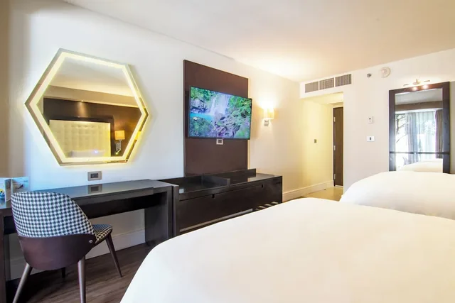 غرفة ديلوكس بسريرين مزدوجين، Lucerna Tijuana 7/9