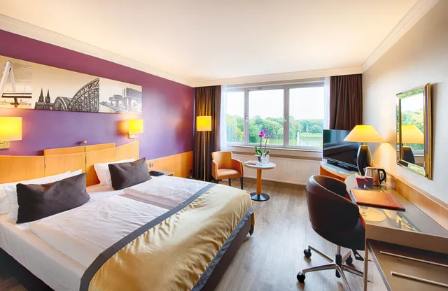 غرفة ديلوكس بسرير مزدوج، Leonardo Royal Hotel Koln Am Stadtwald 5/10