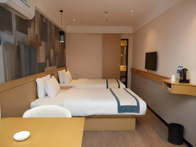 غرفة بزنس بسريرين منفصلين، City Comfort Inn Guangzhou Shangxiajiu Pedestrian Street Branch 1 Ex Guangzhou Shang Jiu Wan Hote 1/2
