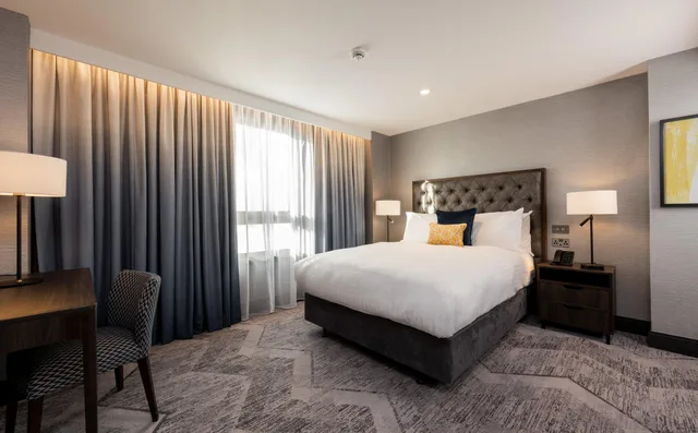 غرفة بسرير كوين، Voco Edinburgh Haymarket 2/7