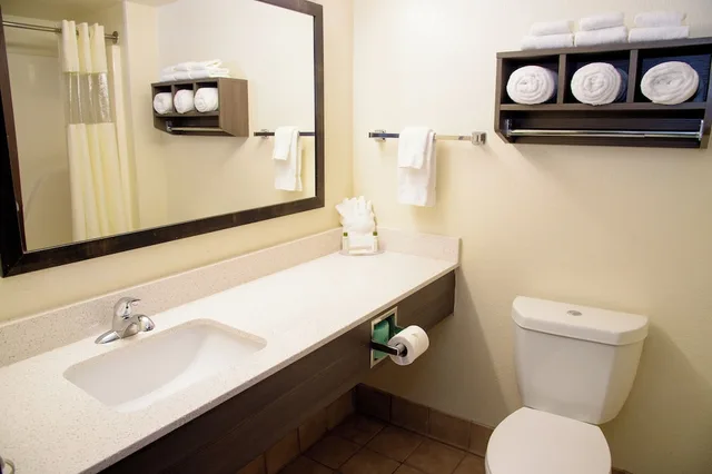 غرفة قياسية بسريرين كوين، Pigeon River Inn 8/9