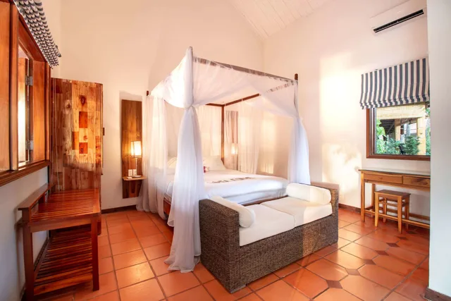 غرفة قياسية بسرير كوين بإطلالة على البحر، Cassia Cottage 2/7