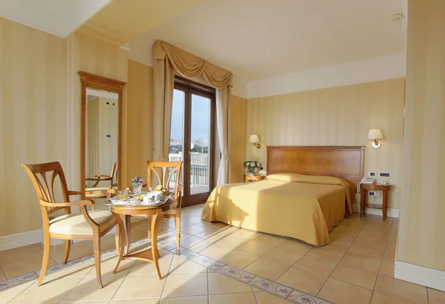 غرفة بسريرين منفصلين، Dioscuri Bay Palace Hotel 5/7