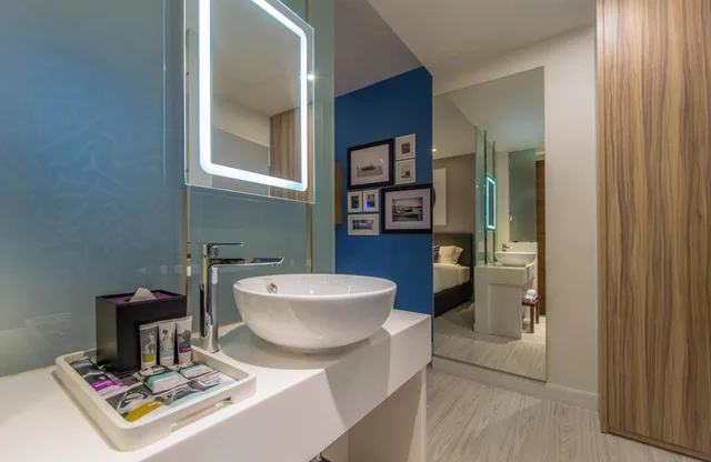 غرفة سوبيريور بسريرين منفصلين بإطلالة على الحديقة، Mercure Kota Kinabalu City Centre 7/10