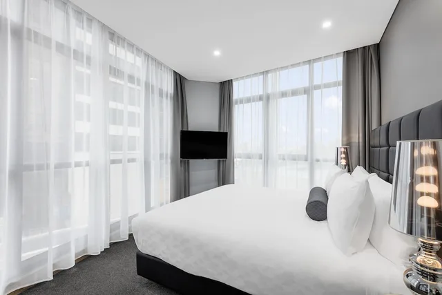 جناح بسريرين كينج بغرفتي نوم، Meriton Suites Church Street Parramatta 2/5