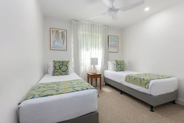 شقة ديلوكس بسرير كينج وسريرين منفصلين بغرفتي نوم، Mandalay Luxury Beachfront Apartments 3/6
