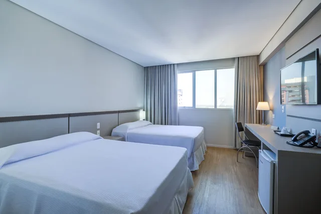 Superior, Single, 2 Double Beds، Viale Tower Hotel 1/3