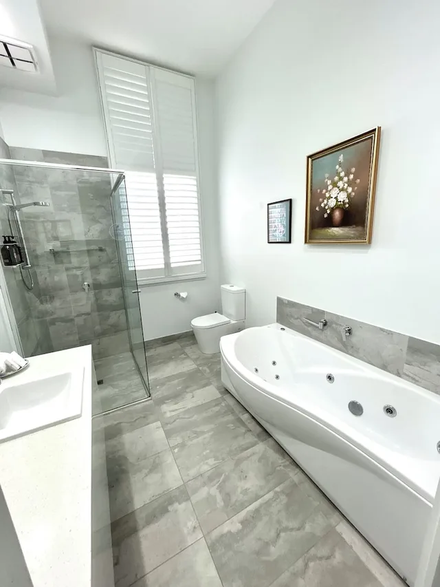 Suite, King Bed, Balcony, THE PROVINCIAL BALLARAT 4/4