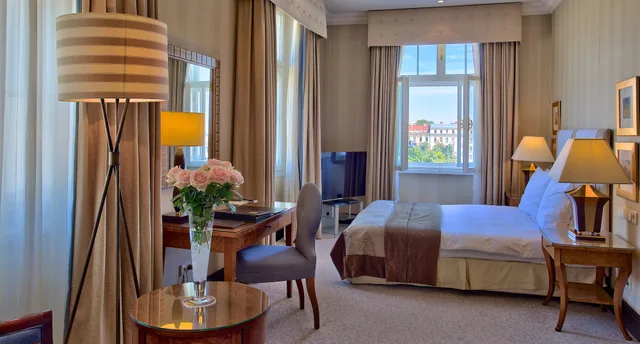 غرفة ديلوكس بسرير كينج، Esplanade Zagreb Hotel 2/3