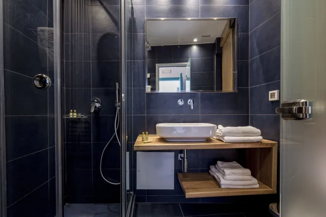 غرفة قياسية ثلاثية بسرير مزدوج وسرير فردي، SANTELLINI HOTEL 4/4