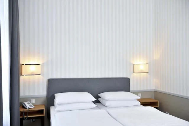Medium, Double or Twin Bed، Hotel Karntnerhof 1/5