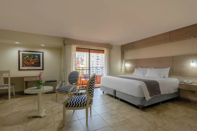 Master, 2 Double Beds، OBELISCO 4/10