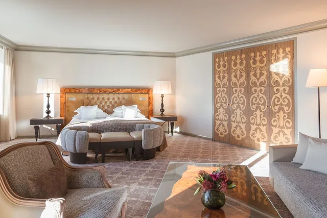 جناح جونيور ديلوكس بسرير كينج بإطلالة على البحيرة، Carlton Hotel St Moritz 4/10