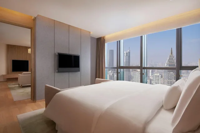 جناح تنفيذي بسرير كينج بغرفة نوم واحدة، The Westin Chongqing Liberation Square 1/4