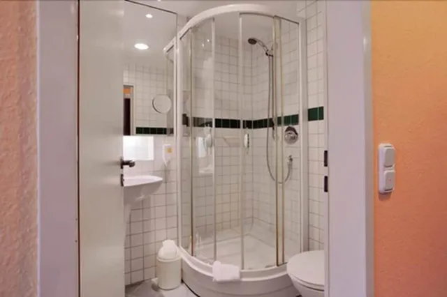 غرفة بسرير مزدوج، Hotel Park Soltau 2/2