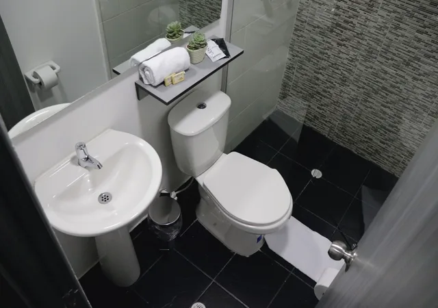 غرفة قياسية بسرير كوين بحمام خاص، Ayenda 1024 Agora Inn 4/4
