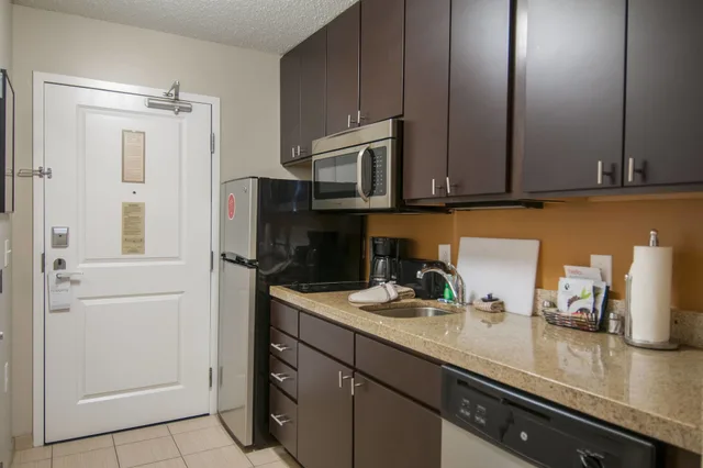 studio, 2 queen beds, Towneplace Suites Baton Rouge Gonzales 5/6