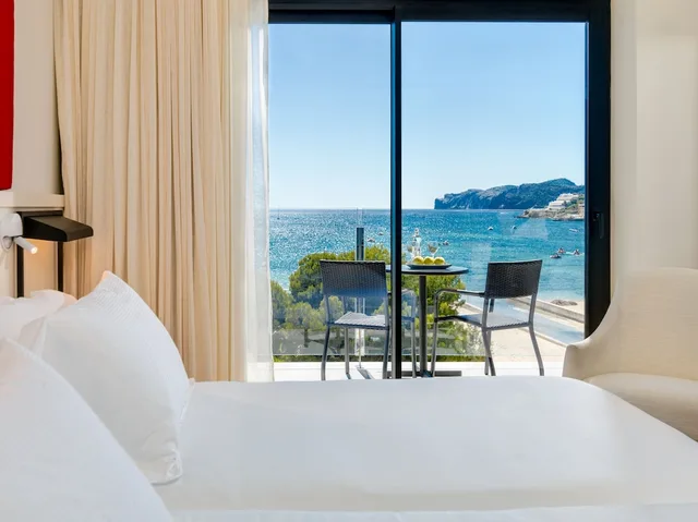 غرفة سوبيريور بسريرين منفصلين بإطلالة على البحر، H10 Casa del Mar 5/7