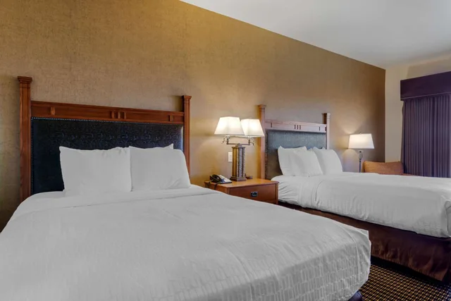 جناح بسريرين كوين مع أريكة، Best Western Plus Bryce Canyon Grand Hotel 2/3
