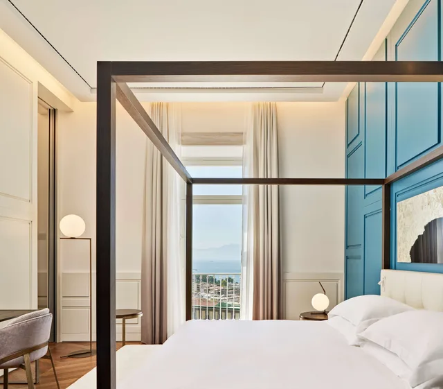 جناح بسرير كينج بغرفة نوم واحدة، De Bonart Naples, Curio Collection by Hilton 3/10