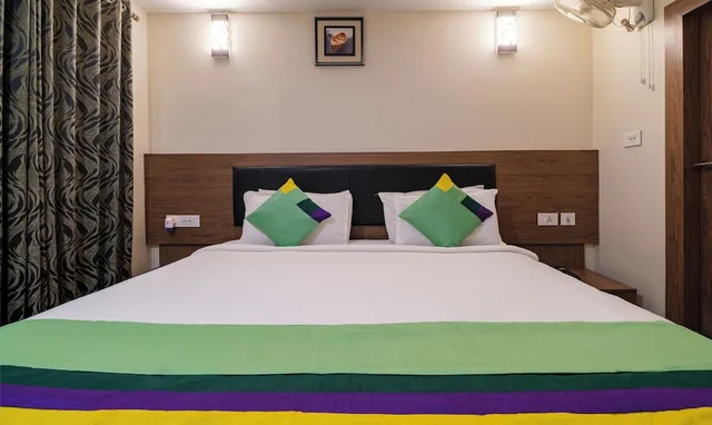 Economy, Single, Queen Bed, Treebo Mvp Grand Vizag 4/5