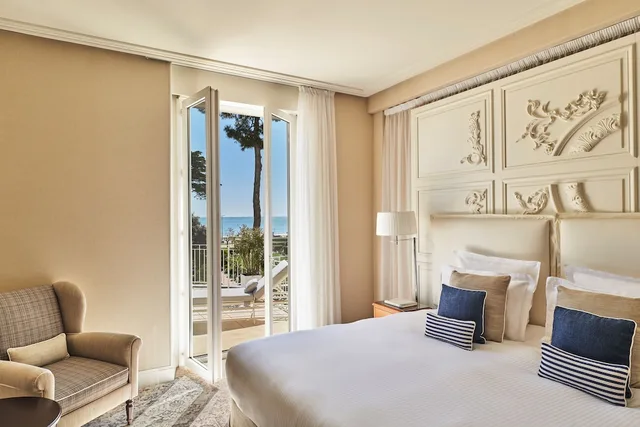 جناح بريستيج بسرير مزدوج بإطلالة على البحر بشرفة، Hotel Barriere Le Royal La Baule 2/3