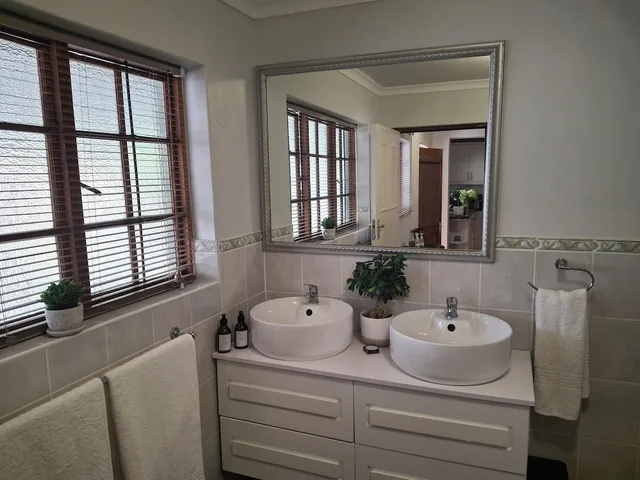 Garden, Family, Flat, Twin Beds، 7 On Oakleigh 6/7