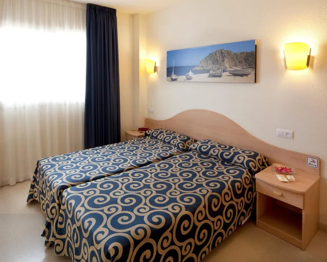 جناح ثلاثي، htop Royal Sun Suites 6/8
