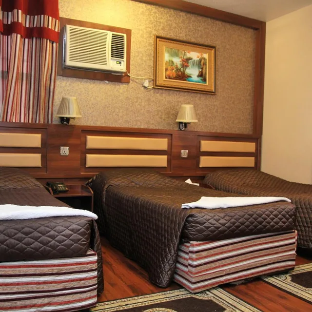 غرفة ديلوكس رباعية بسرير فردي، Downtown Hotel Dubai 3/3