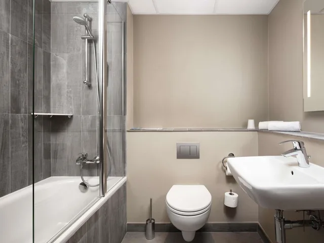 غرفة بسرير كينج لذوي الإعاقة، Ibis Poznan Centrum 8/10