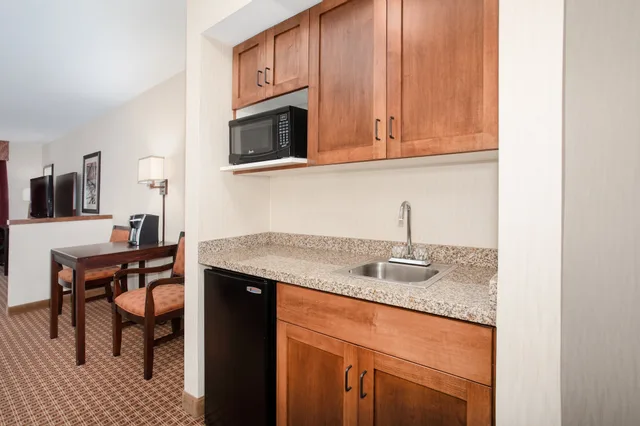 جناح بسرير كينج، Holiday Inn Express Hotel And Suites Gillette 5/6