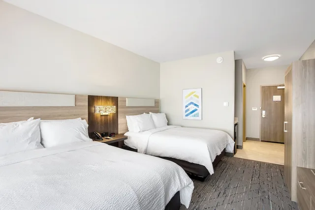 Holiday Inn Express Peotone، فرانكفورت 14/50
