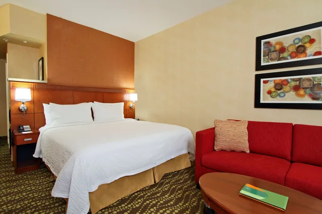غرفة بسرير كينج، Courtyard St. George 1/1