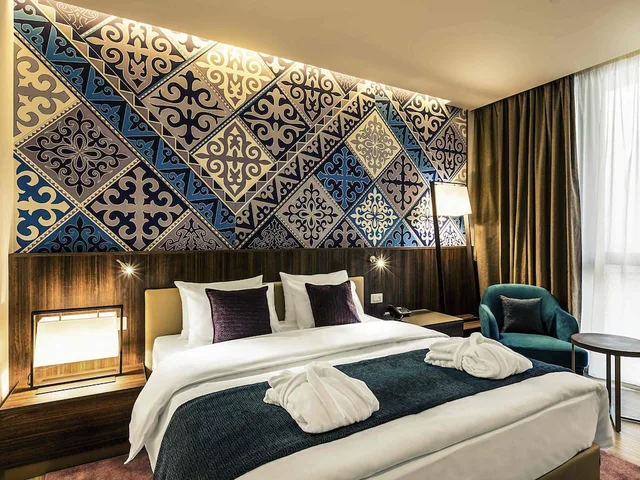 Standard Double, Mercure Almaty City Center 2/8
