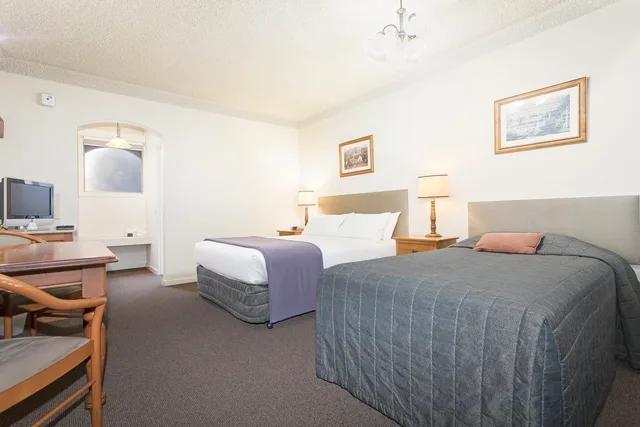 غرفة كلاسيكية بسريرين منفصلين، Hotel Bruce County 1/2