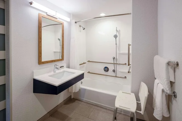 جناح عائلي بسريرين كوين، Aiden By Best Western Cape Cod - West Yarmouth 9/10