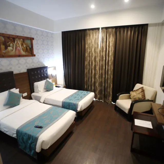 Super, Deluxe, Twin Beds، The Byke Suraj Plaza 6/10