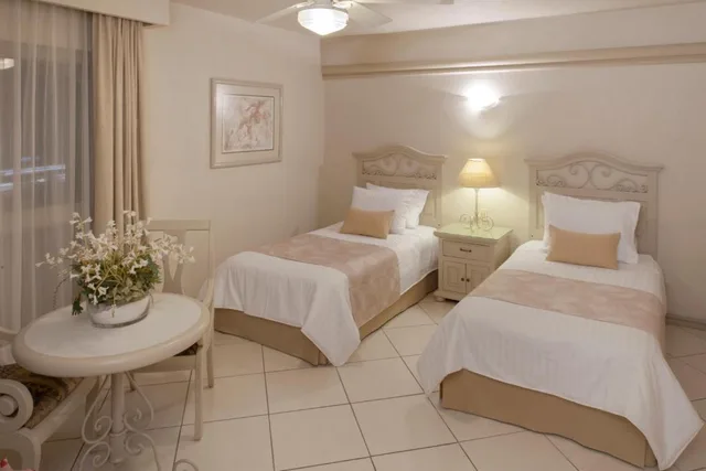 غرفة قياسية بسرير مزدوج، HOTEL AND SUITES QUINTA MAGNA 1/1