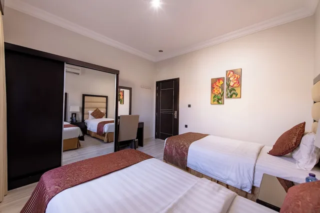 فيلا ديلوكس بسرير كينج وسريرين فرديين بـ3 غرف نوم، منتجع واحة ميرال الطائف(Meral Oasis Resort Taif) 2/10