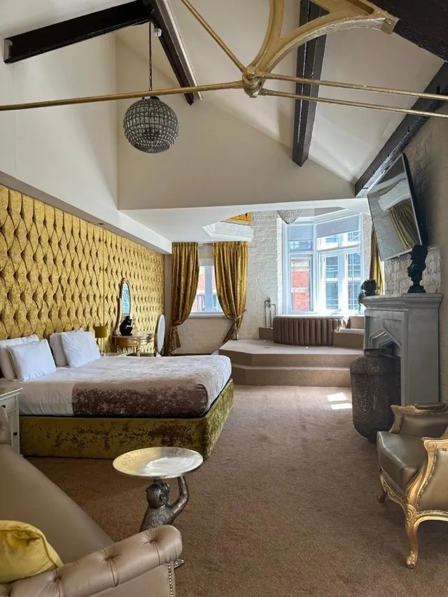 جناح رئاسي، The Dixie Dean Hotel 4/10