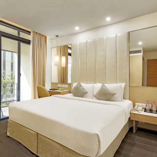 غرفة بريميوم بشرفة، Sarovar Portico Outer Ring Road Bengaluru 2/6