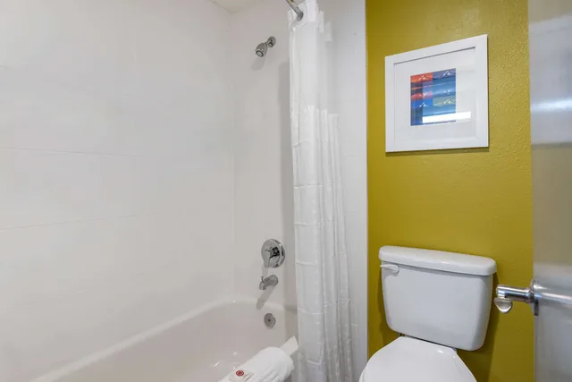 غرفة قياسية بسريرين كوين، Comfort Inn and Suites Tigard near Washington Square 8/9