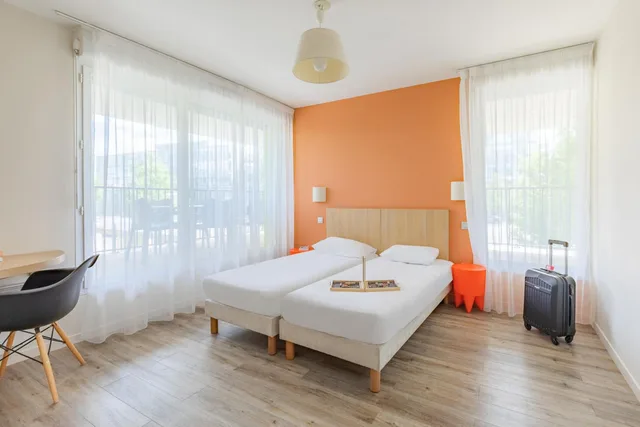 شقة سكنية قياسية بغرفتي نوم، Appart City Confort Tours 1/1