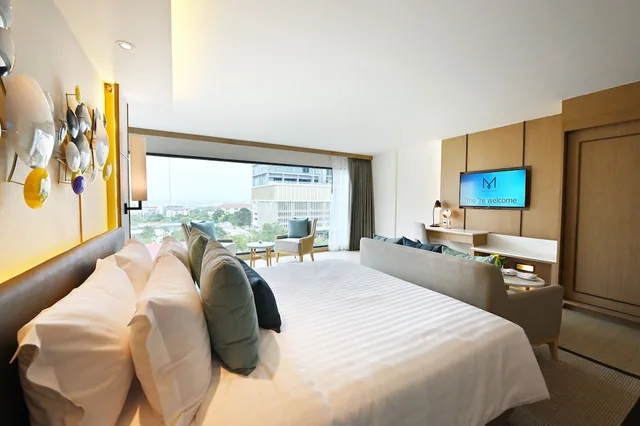 Royal, Suite, Double Bed, M Pattaya Hotel 3/10