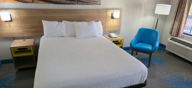 غرفة بسرير كوين، Days Inn by Wyndham Elberton 6/6