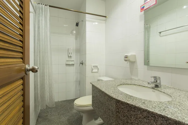 غرفة قياسية بسريرين منفصلين، City Hotel 3/3